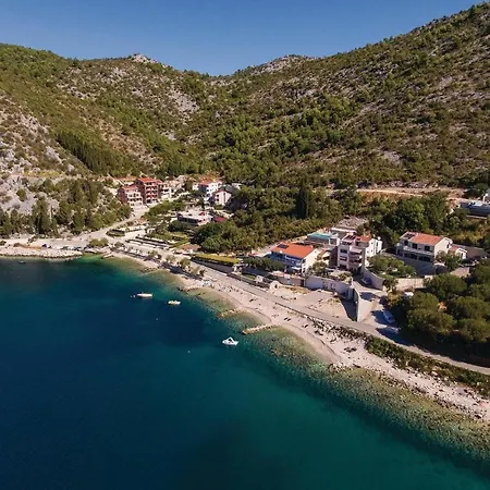Διαμέρισμα 2 Bedroom Cozy In