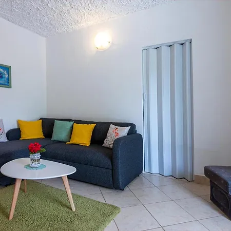דירה Two-bedroom In קלק